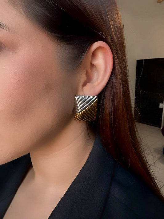 SPLIT STUDS