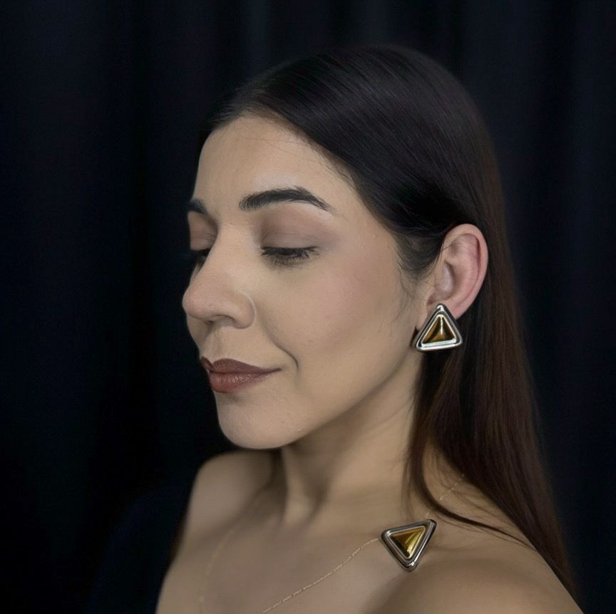 APPEL STUDS